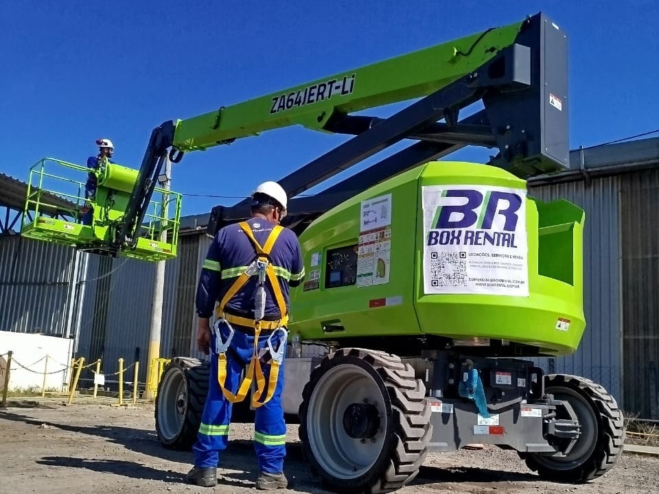 LOCAÇÃO DE PLATAFORMA ELEVATORIA - BOX RENTAL (1)